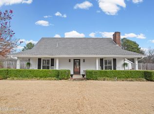 8140 Oakleaf Cv, Olive Branch, MS 38654