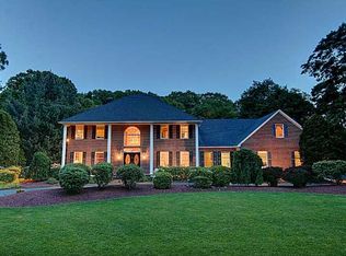 175 Watch Hl, East Greenwich, RI 02818