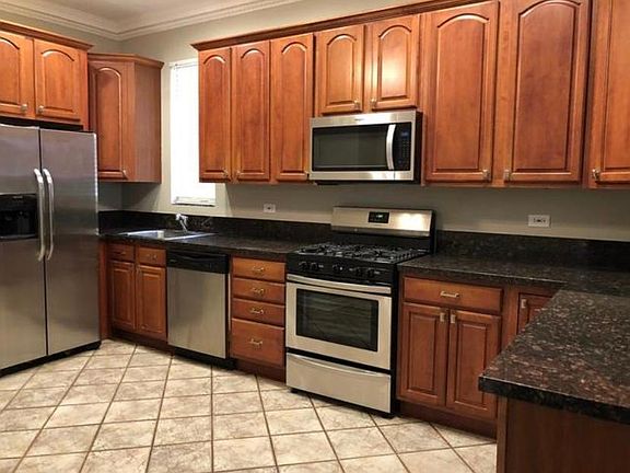 5th image of 4037 N Kenmore Ave #2