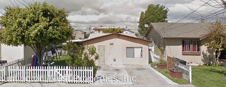 2nd image of 10671 Dorothy Ave