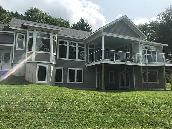 2nd image of 28 Lakeview Dr S