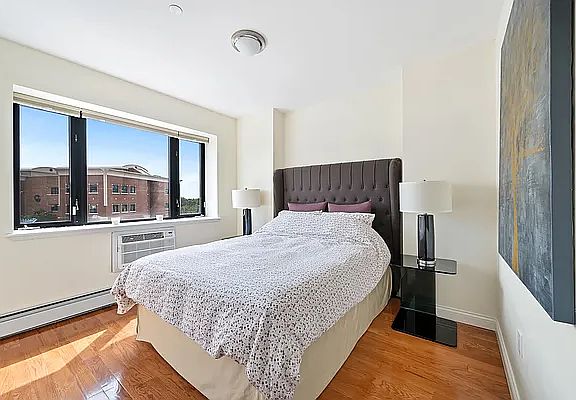 5th image of 456 W 167th St APT 5E