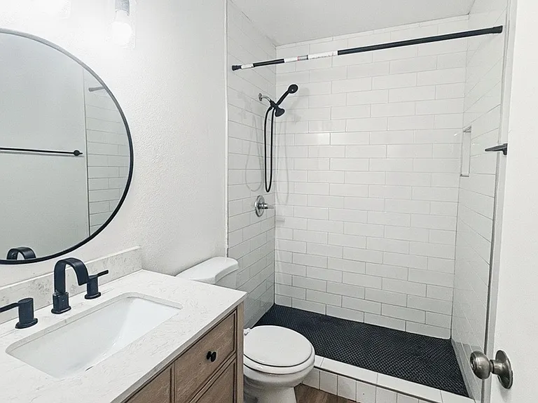 1808 N 31st St #8 — Photo 6