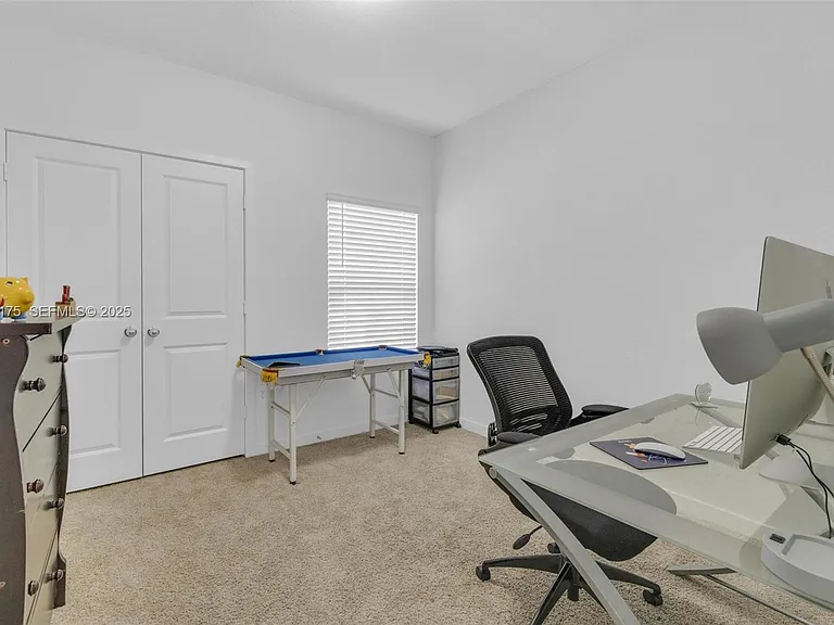 504 NE 1st Dr #504 — Photo 43