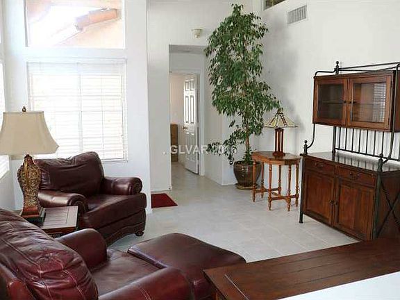4th image of 8259 Strawberry Valley Ct