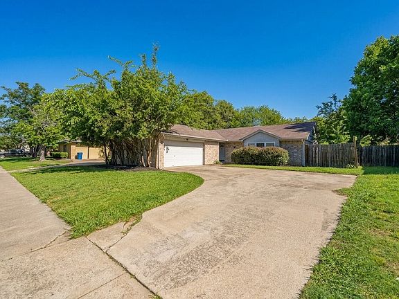2nd image of 3204 Seaboard Dr
