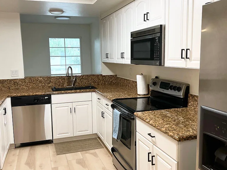 3255 E Fox Run Way — Photo 8