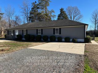 299 Rustic Rd, Mooresville, NC 28115