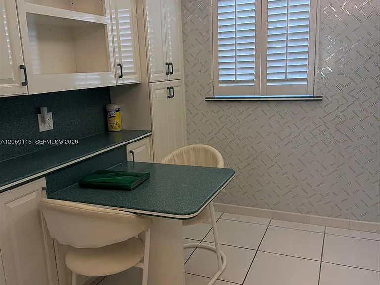 612 NE 25th Ave #51 — Photo 5