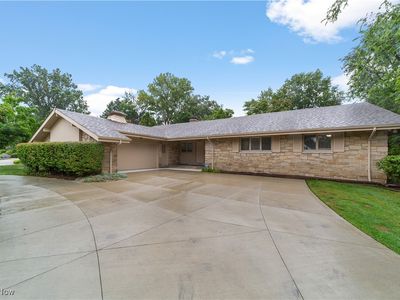 23950 Hazelmere Rd, Shaker Heights, OH, 44122