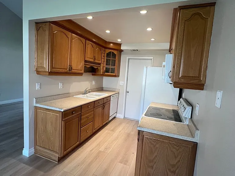 3234 Village 3 — Photo 6