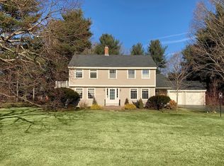 40 Hildreth Ln, Concord, MA 01742