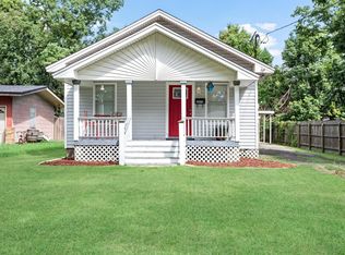 6655 Hansen Blvd, Groves, TX 77619