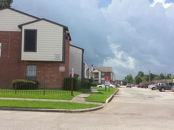 2nd image of 13480 S Thorntree Dr APT 609