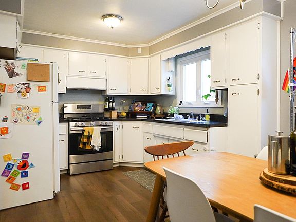 2nd image of 771 Amherst St APT 1