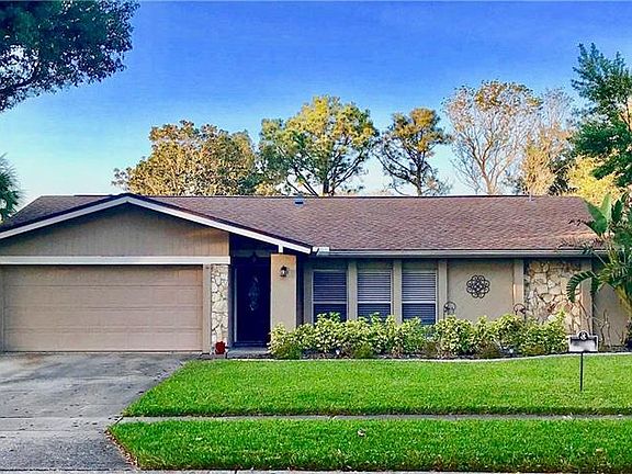 2nd image of 455 Lakeview Dr