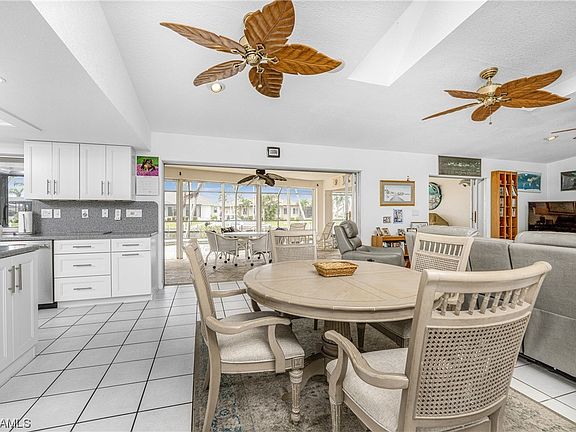 5th image of 1344 San Mateo Dr