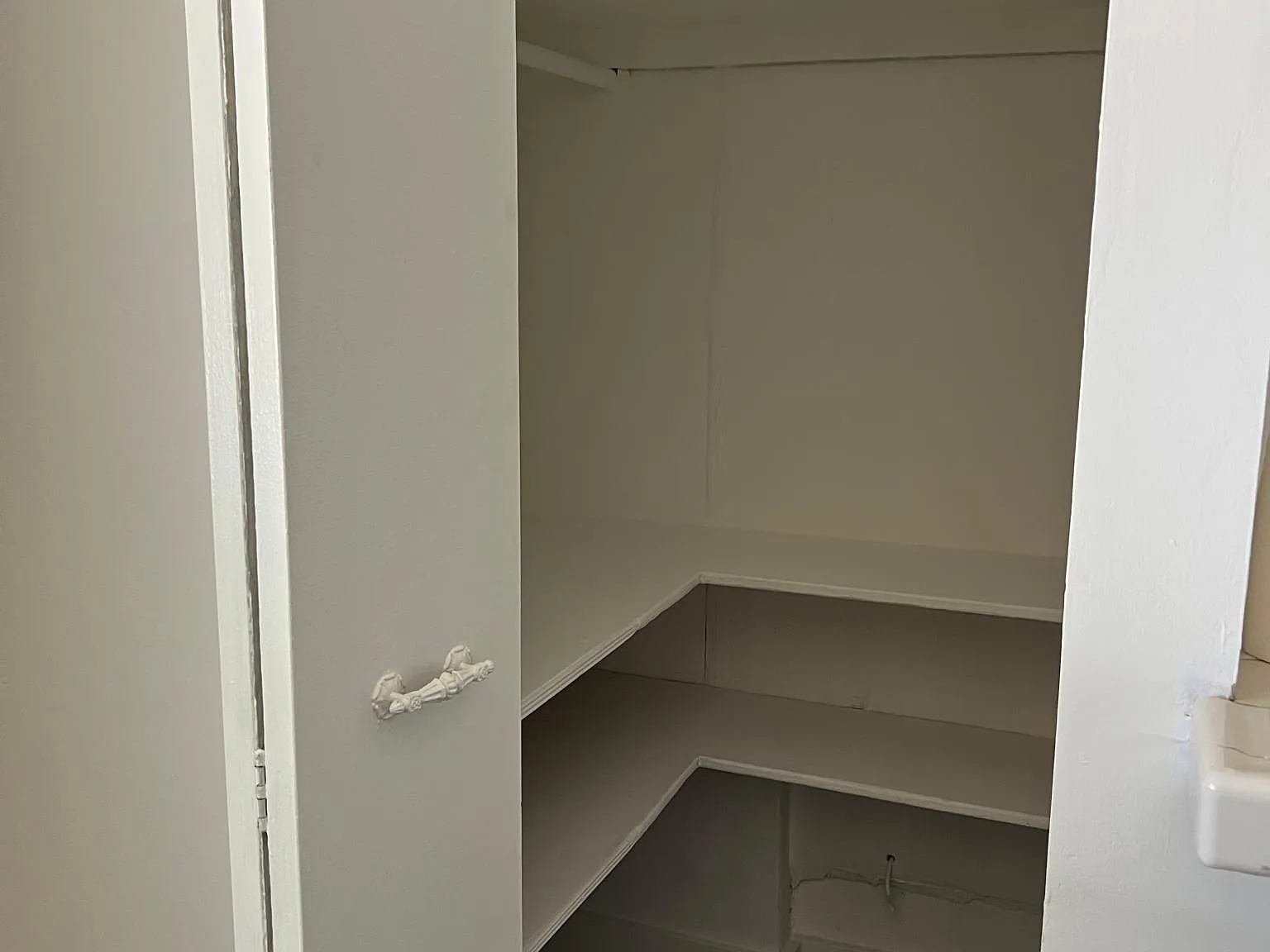 Studio, 400 sqft, $1,550 — Photo 2