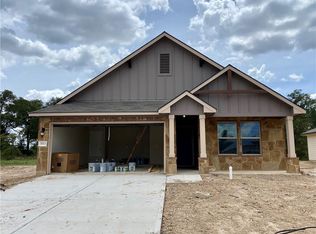 1913 Thorndyke Ln, Bryan, TX 77807