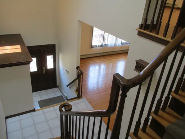 362 Wilson Avenue image 10 of 21