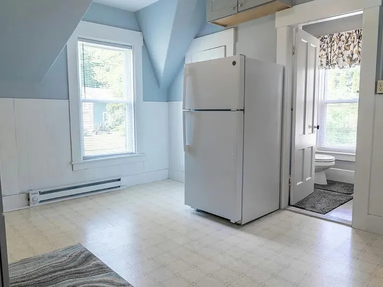 482 Reservoir Ave #2 — Photo 6