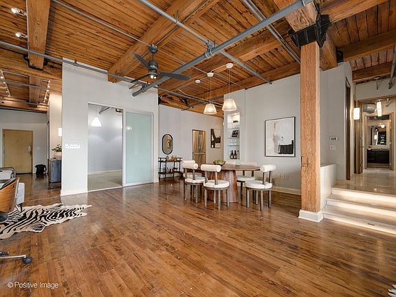 4th image of 411 S Sangamon St APT 7D