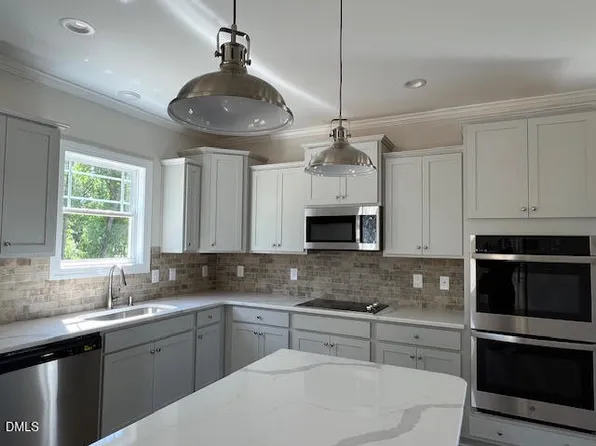842 Olive Branch Dr, Smithfield, NC 27577
