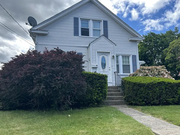 81 Robert Street, Waterbury, CT 06710