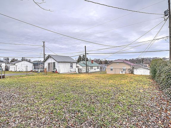 5th image of 1210 Pine St