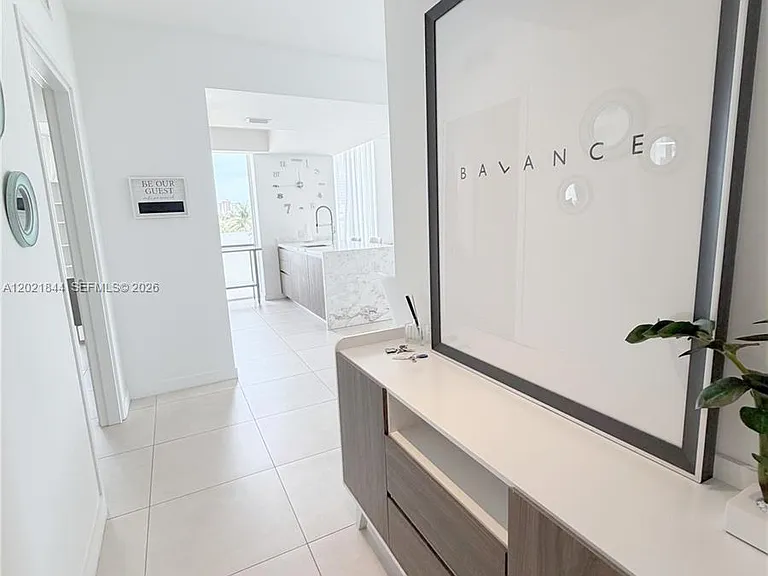 401 N Birch Rd #415 — Photo 3