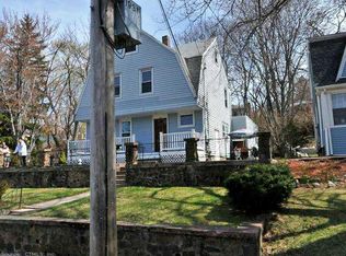 557 Woodward Ave, New Haven, CT 06512