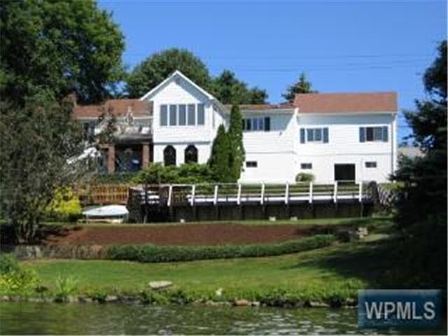 1st image of 541 Lake Shore Dr