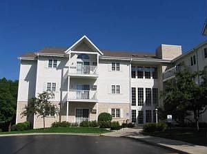 1st image of 715 Canterberry Ct Unit 107