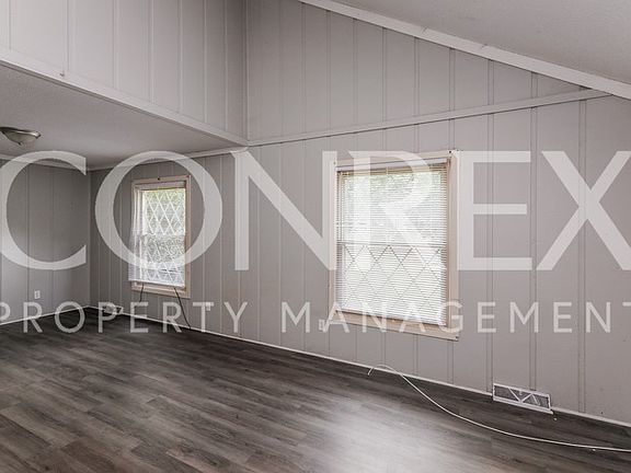 4th image of 9513 Central Dr