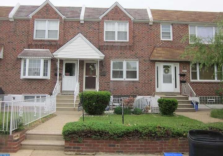 2nd image of 8725 Glenloch St