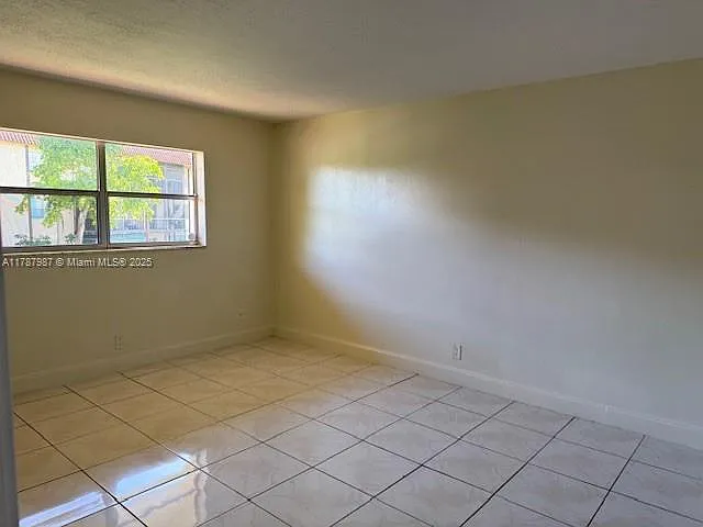 6101 N Falls Circle Dr #312 — Photo 13