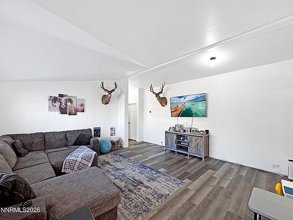 2nd image of 4570 Aurora Ave