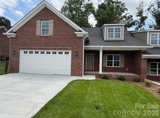 105 Abbington Ln, Shelby, NC 28150
