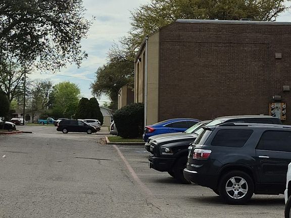 Lamond Grove Apartment Community