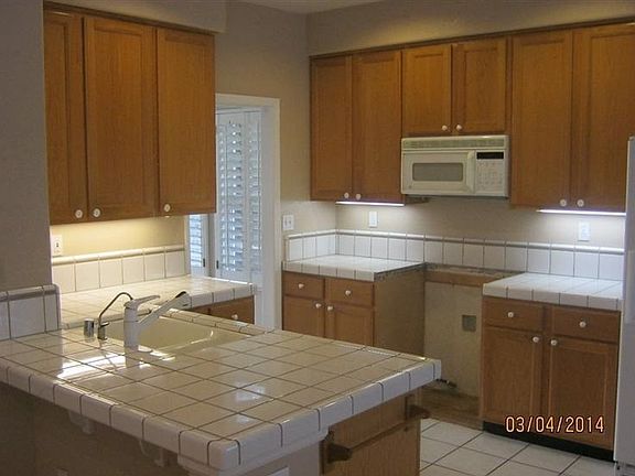 4th image of 3887 Brook Valley Cir