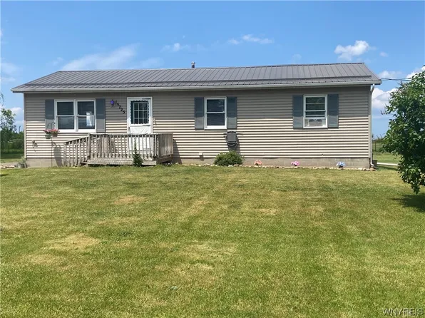 15725 Mansfield Rd, Holley, NY 14470