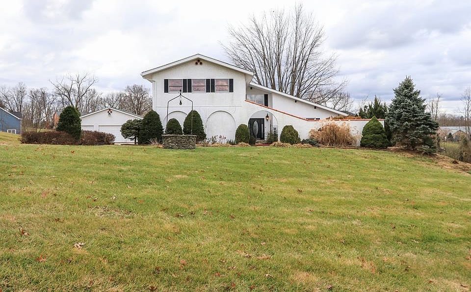 1st image of 8714 Skyview Dr