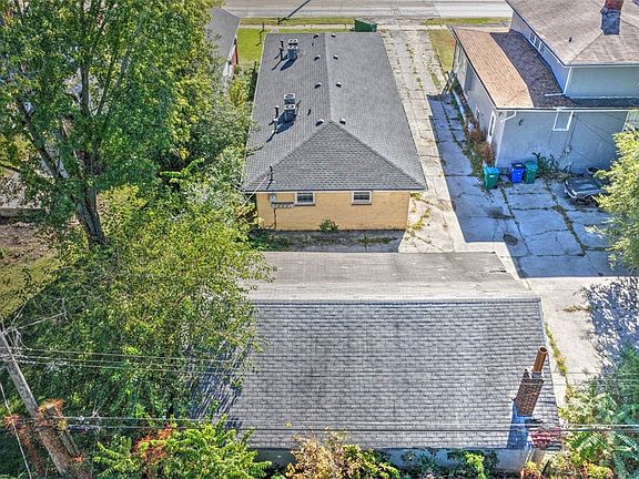 4th image of 1230 E Cantrell St