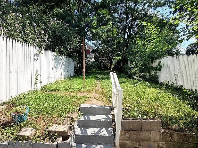 718 Ferry St — Photo 26