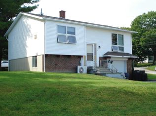 5 Fales St, Rockland, ME 04841