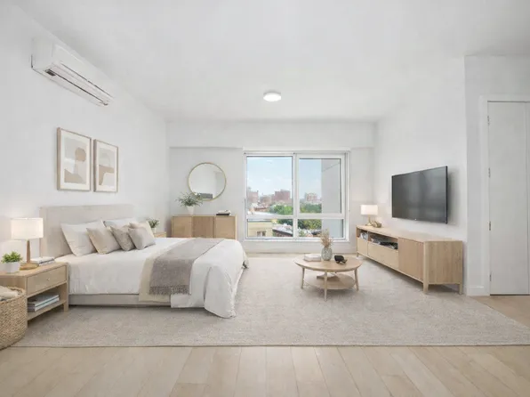 108 Downing Street image 1 of 8