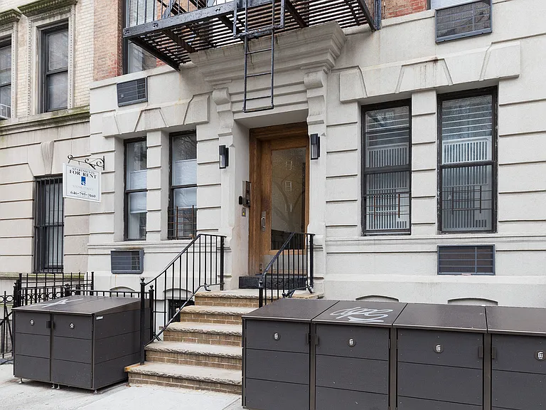 228 E 27th St #2B — Photo 7