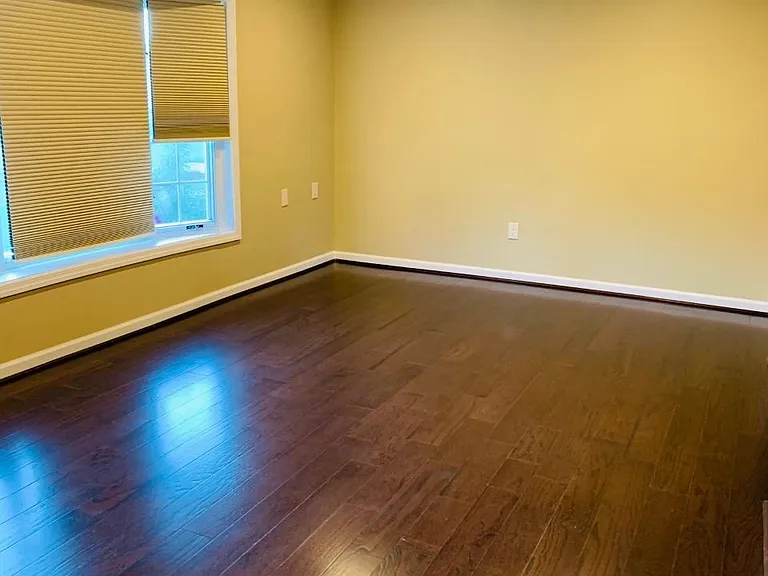 23 Ginny Ln — Photo 3