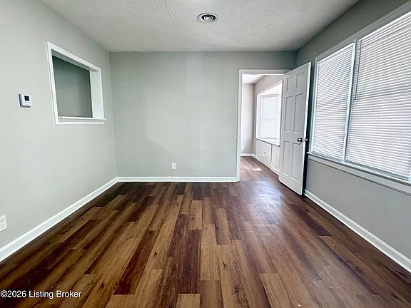 2nd image of 3423 Glendale Ave