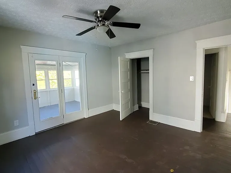1356 Woodland Ave NW — Photo 10